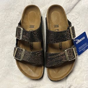 Birkenstock Arizona in shiny python black